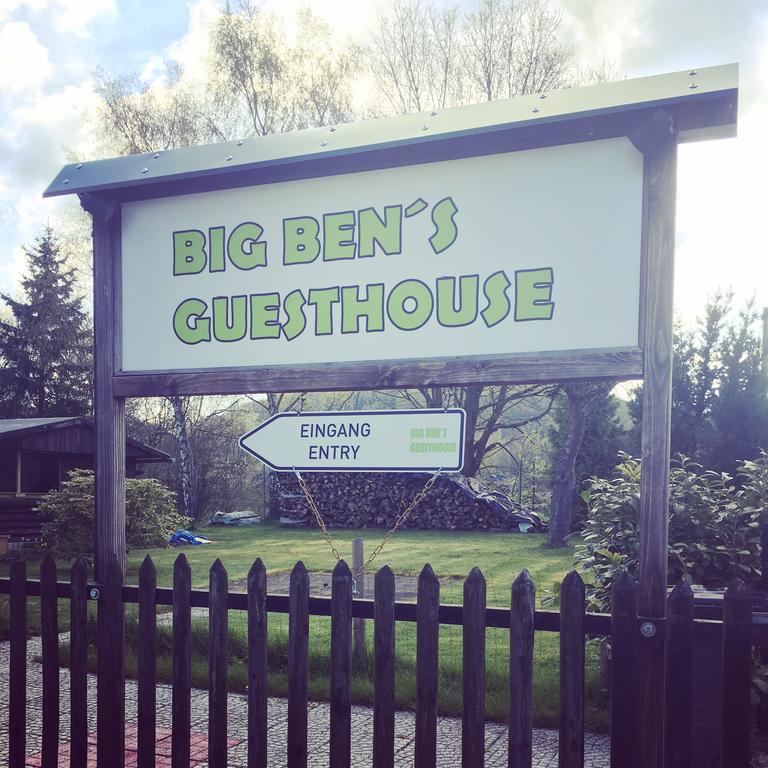 Big Ben'S Guesthouse Müllenbach Exteriör bild